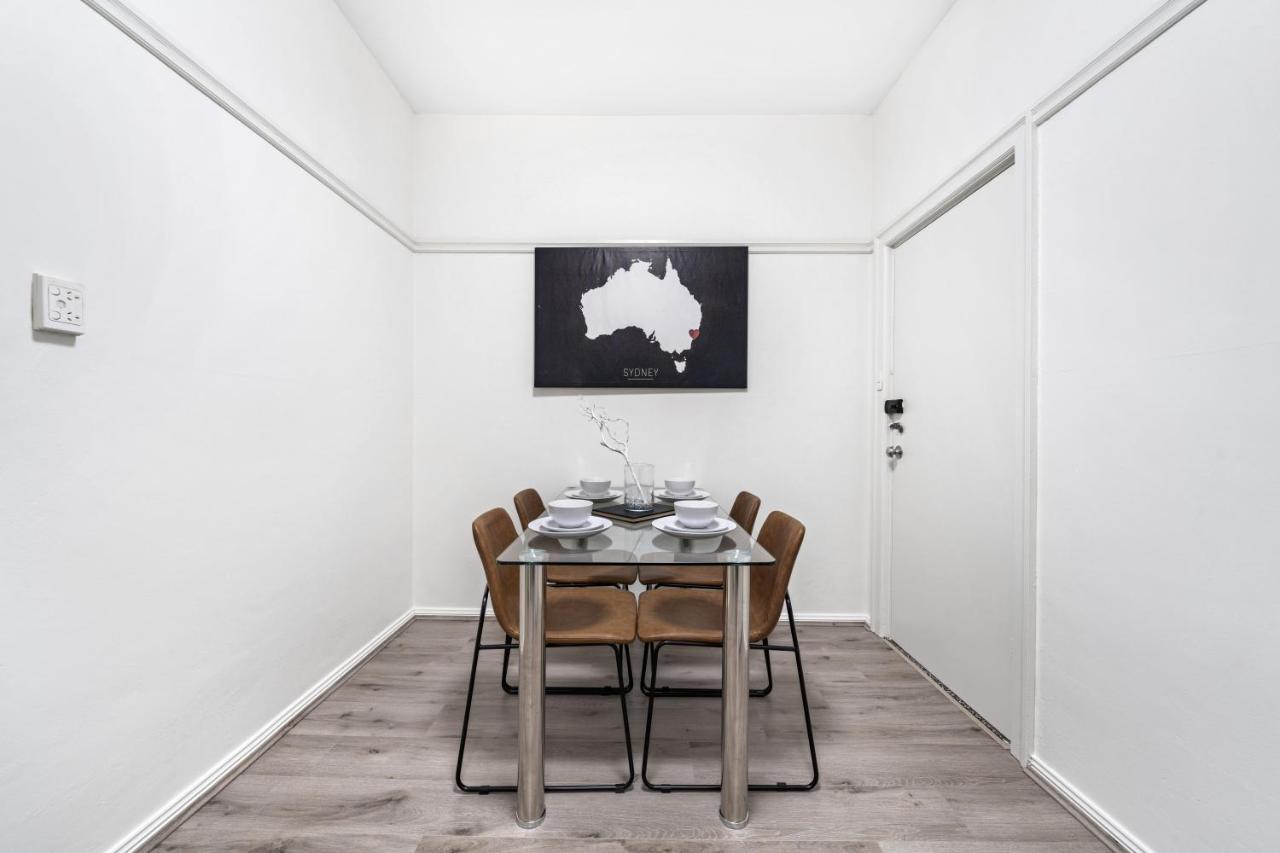 Burwood New 2 Bedroom 2 Bathroom Apartment シドニー エクステリア 写真