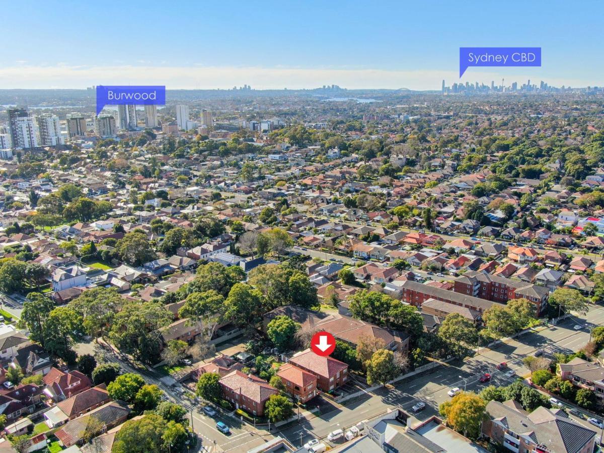 Burwood New 2 Bedroom 2 Bathroom Apartment シドニー エクステリア 写真